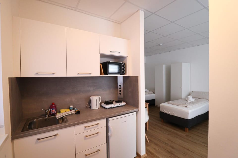 Bed, Kitchen or kitchenette, Photo of the whole room, Bedroom