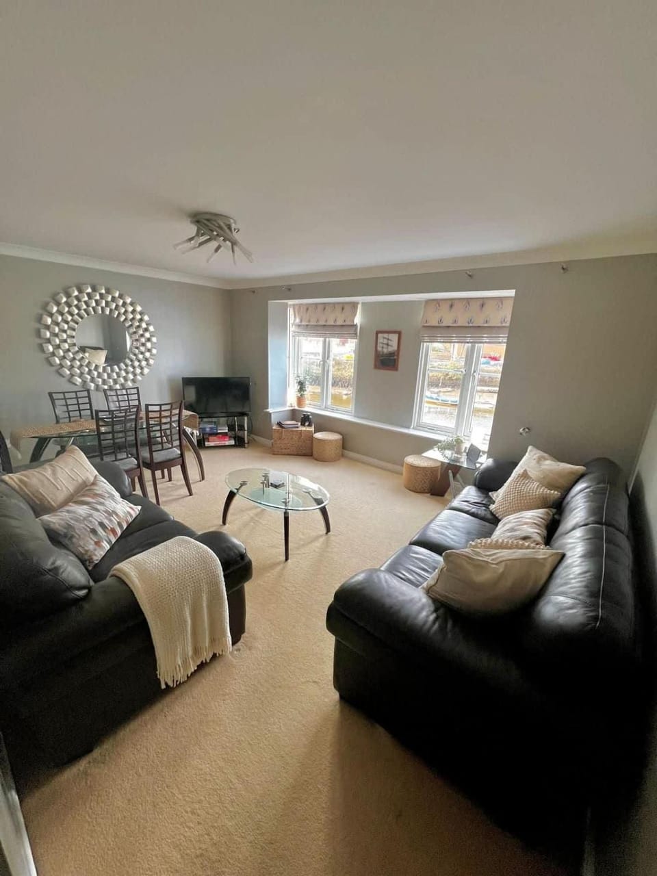 Majestic, modern & spacious harbour-view apartment with parking Apartment in England