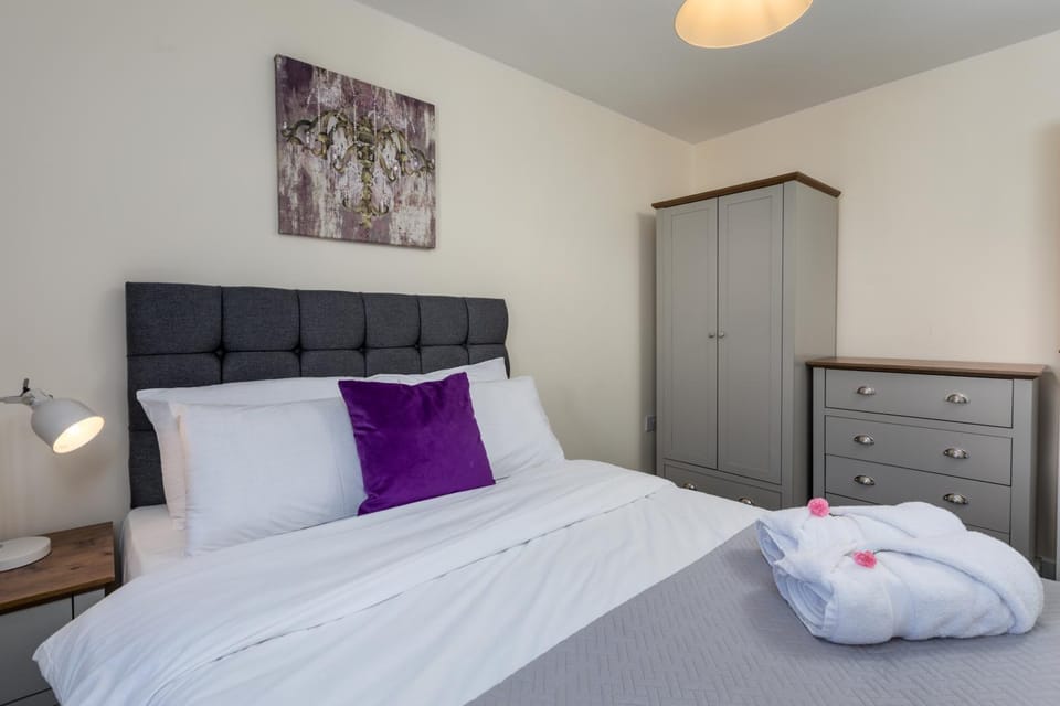 Spacious Luxurious Serviced Accommodation 6 House in Barrow-in-Furness