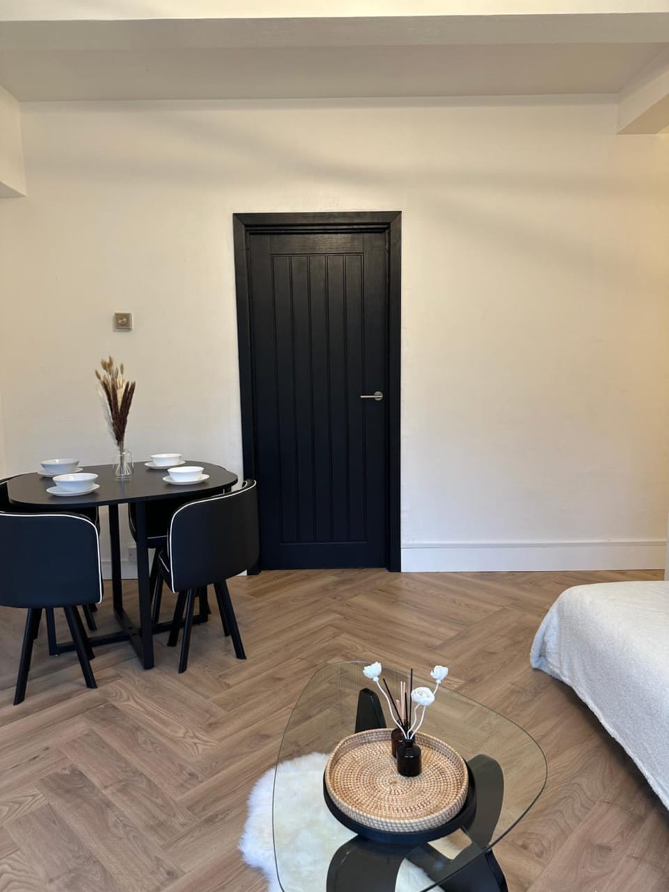 2 Bedroom flat by London Bridge & The Shard Apartment in London Borough of Southwark