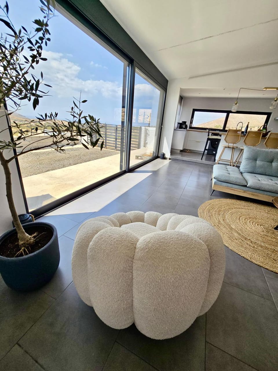 Natural landscape, Living room