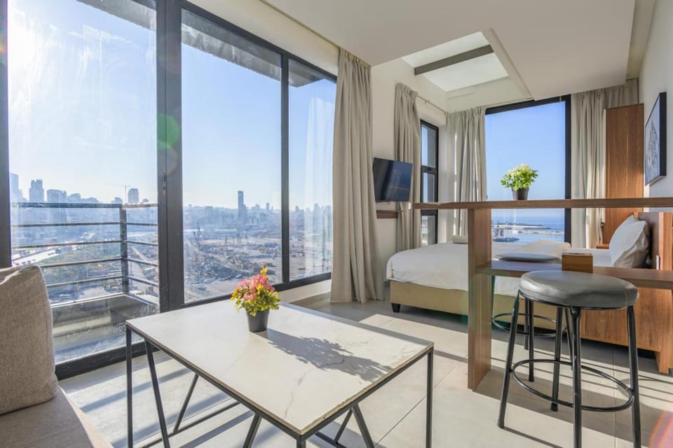 TV and multimedia, View (from property/room), Balcony/Terrace, Seating area, Dining area, Sea view