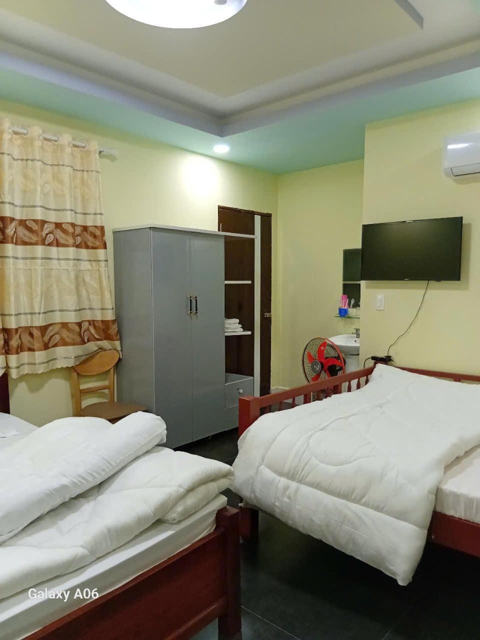 Bed, TV and multimedia, Photo of the whole room, Bedroom, air conditioner