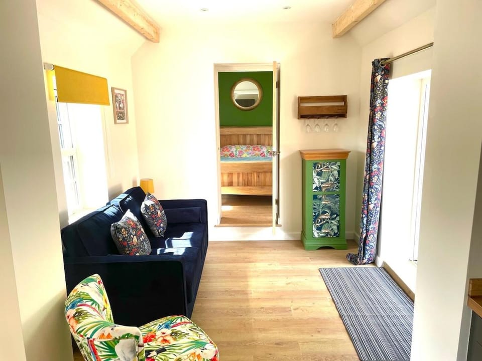 Outbuilding with river views in Cambridgeshire Apartment in South Cambridgeshire District