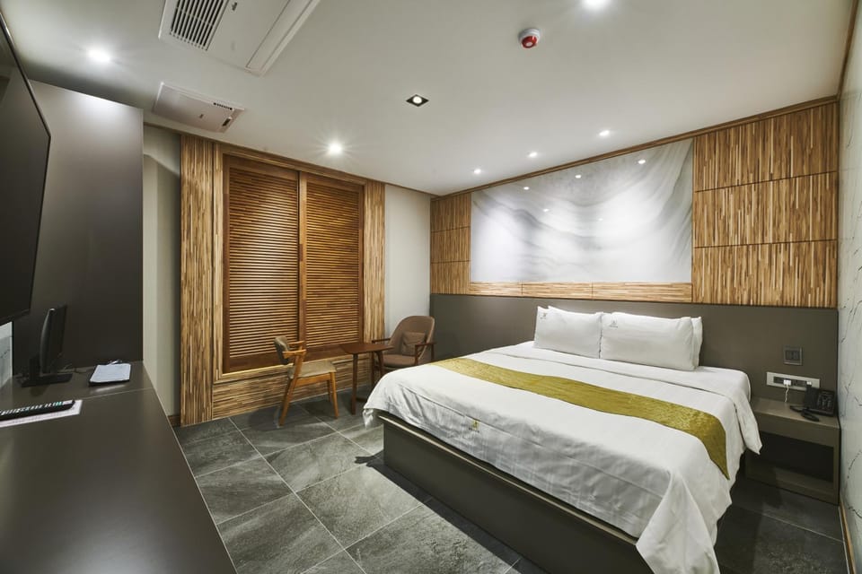 Aura Tourist Hotel Hotel in Gyeonggi-do