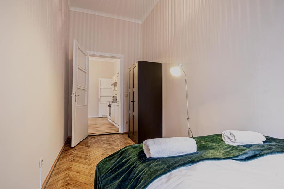 Bed, Bedroom, wardrobe