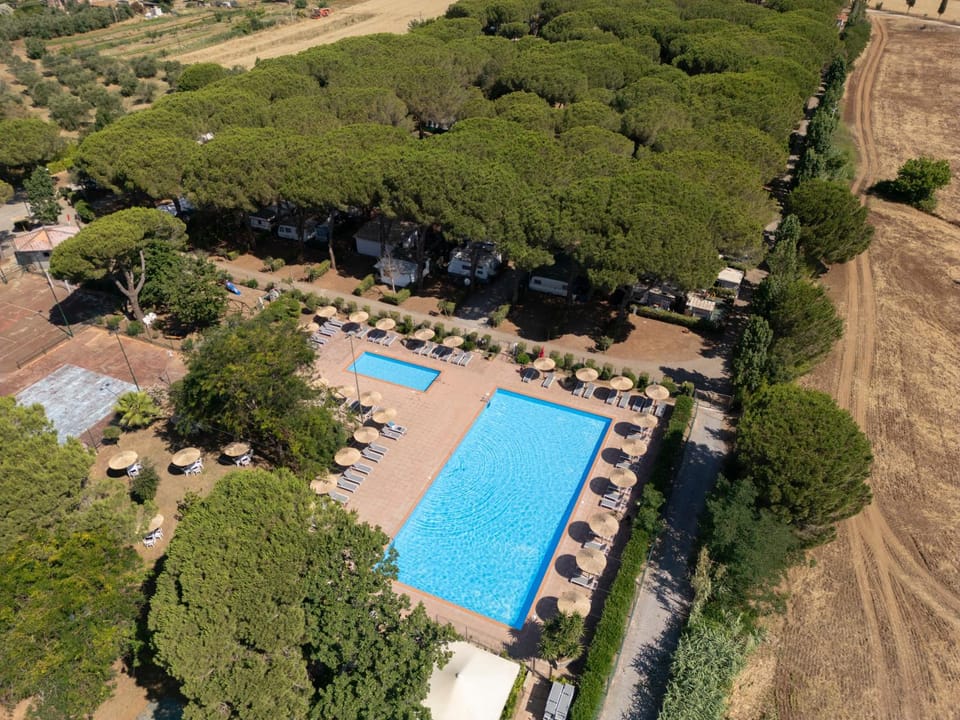 Bird's eye view, Swimming pool
