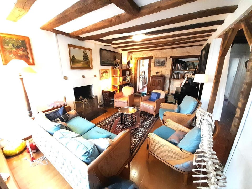 Communal lounge/ TV room, Living room