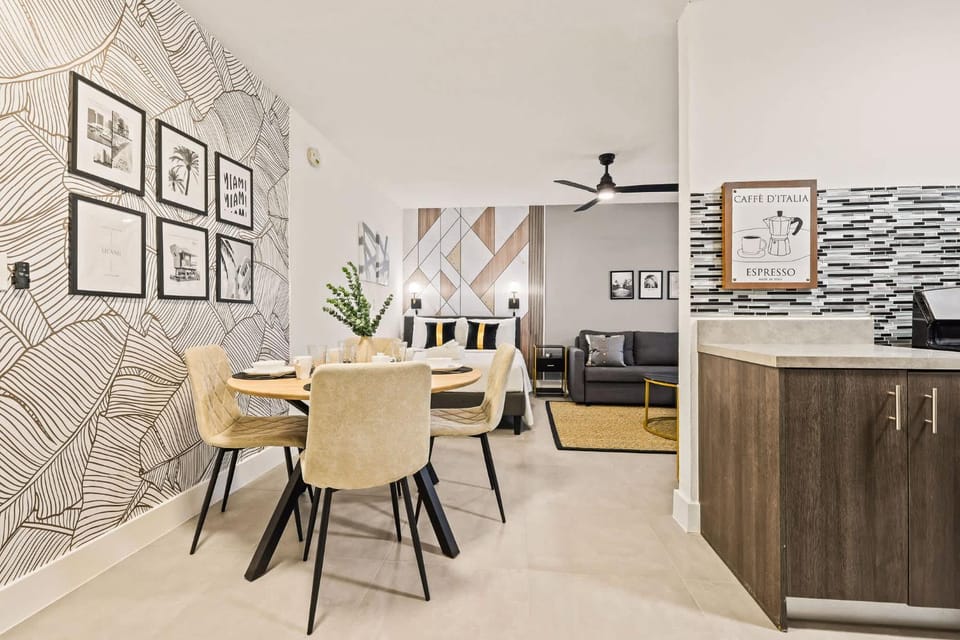 Miami Beach Studio Modern Oasis Apartment in Miami Beach
