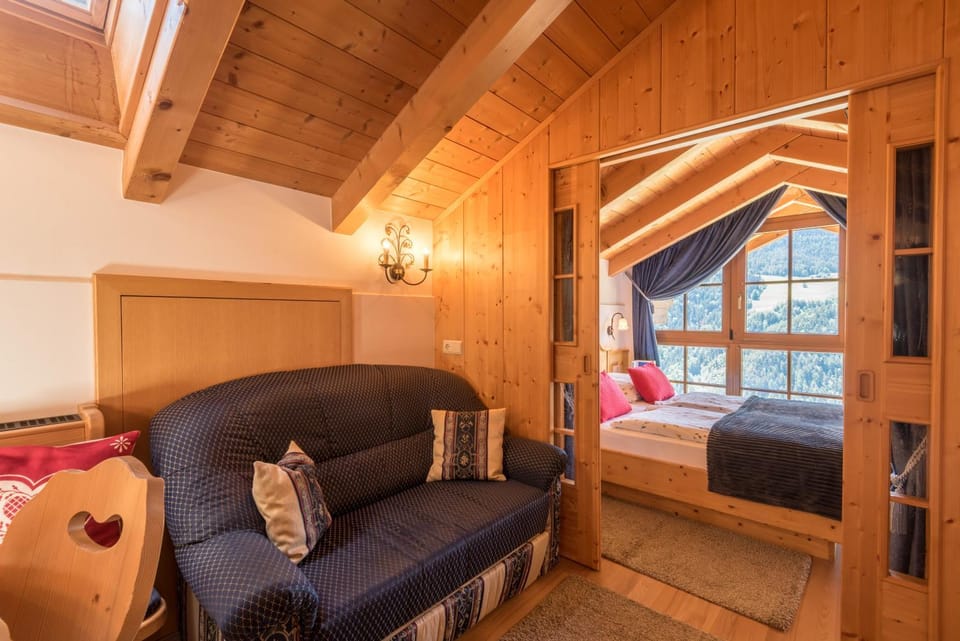 Property building, Living room, Bedroom
