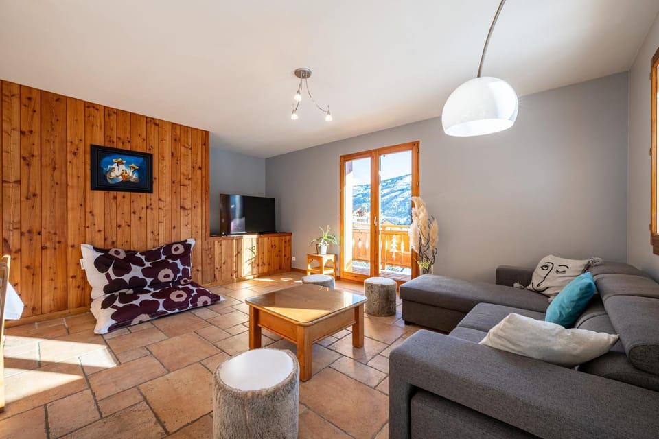 Property building, Living room