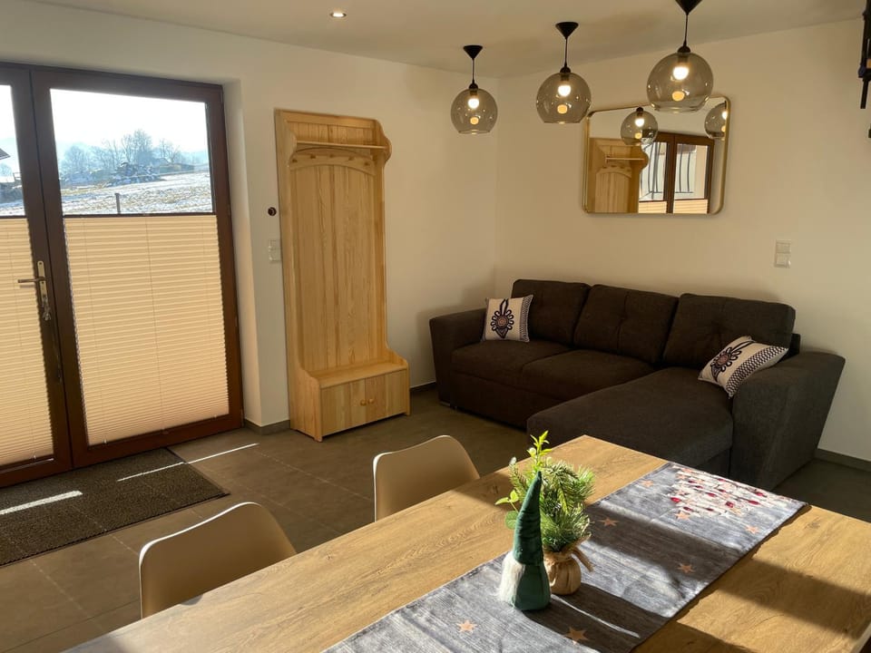 Living room, Seating area, Dining area, wardrobe
