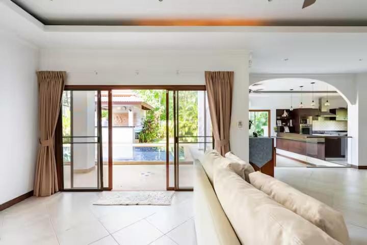 Patio, View (from property/room), Balcony/Terrace, Kitchen or kitchenette, Living room, Seating area, Dining area, Pool view, Swimming pool