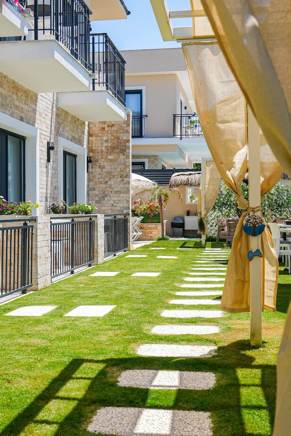 Patio, Garden