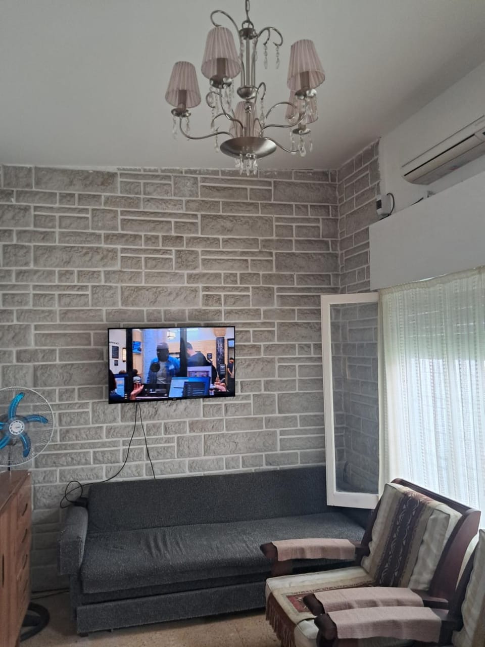 TV and multimedia, Living room, air conditioner