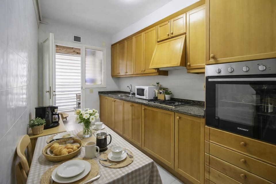 Brunasmar – Piscina, Parking y Centro Tossa Apartment in Tossa de Mar