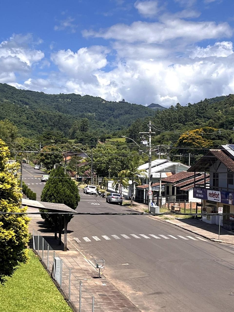 Natural landscape, Mountain view, Street view