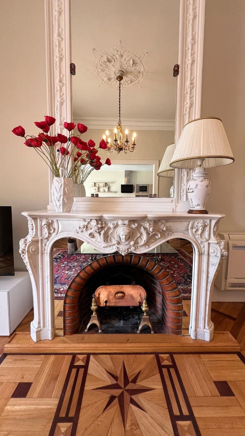 Living room, Decorative detail