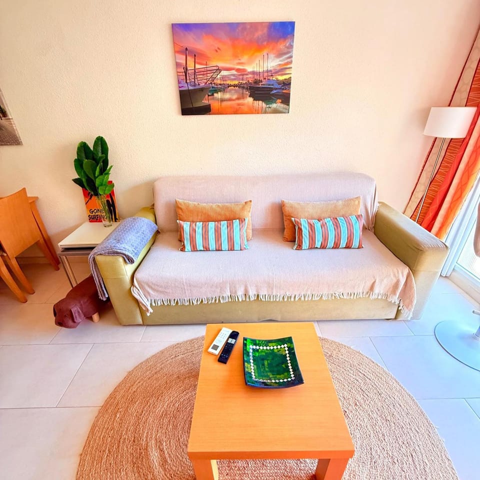 Charming Apartment in Benalbeach Apartment in Benalmadena