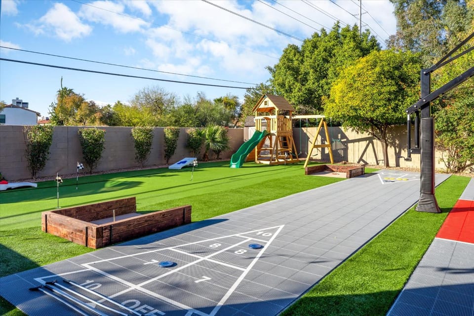Epic Family Home Pool Slide Putt Putt Theatre Room House in Scottsdale