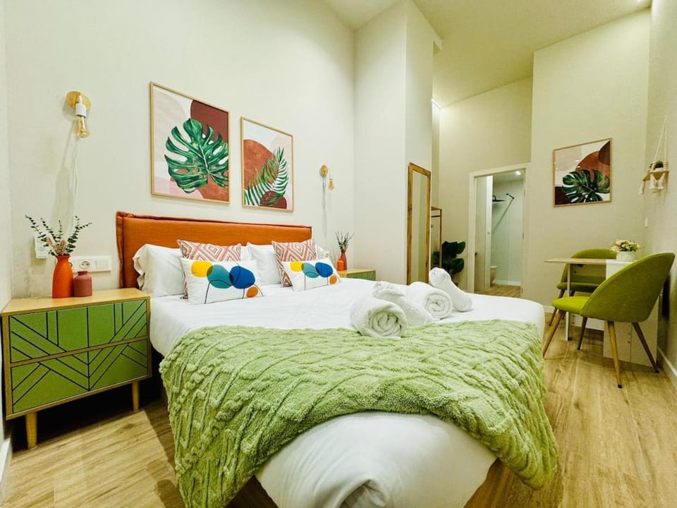 Stylish Design Studio in Valencia Apartment in Valencia
