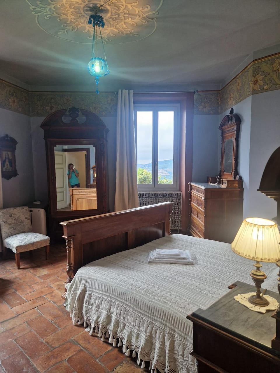 Bed, Balcony/Terrace, Photo of the whole room, Bedroom