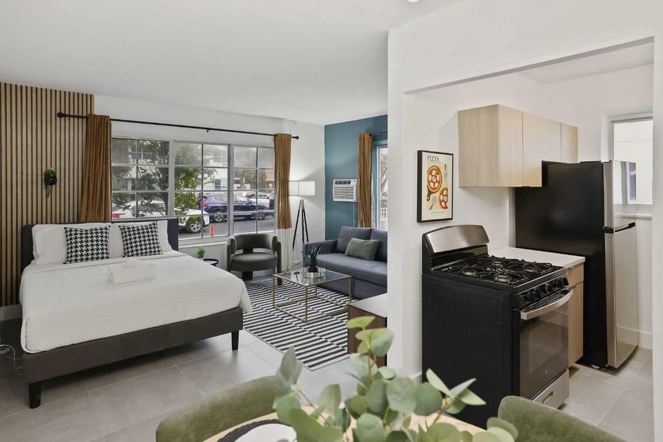 Miami Beach Escape 1BR 4 Guests Apartment in Miami Beach
