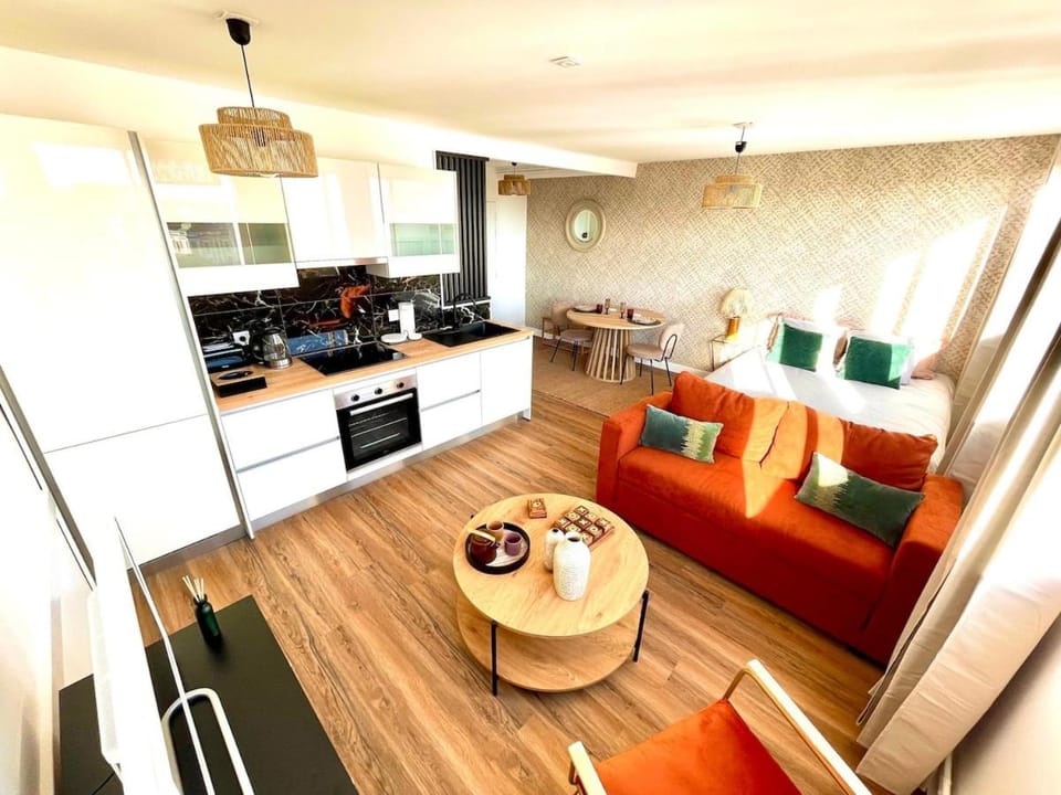 Cozy apartment with parking and panoramic views! Apartment in Amiens