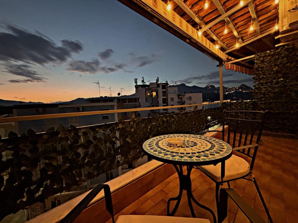 Natural landscape, View (from property/room), Balcony/Terrace, Mountain view