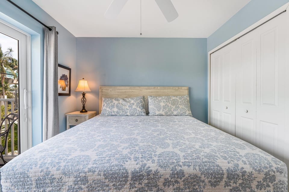 Harbour House 215 by Sun Palace Vacations Apartment in San Carlos Island