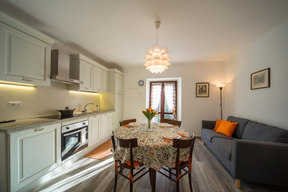 Kitchen or kitchenette, Living room, Dining area