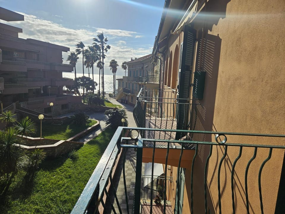 Property building, View (from property/room), Balcony/Terrace, Sea view