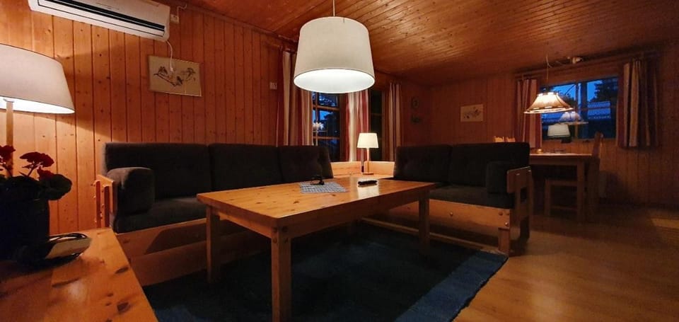 Sauna | Wi-Fi | Terrace | Wood stove | Cable TV House in Sweden
