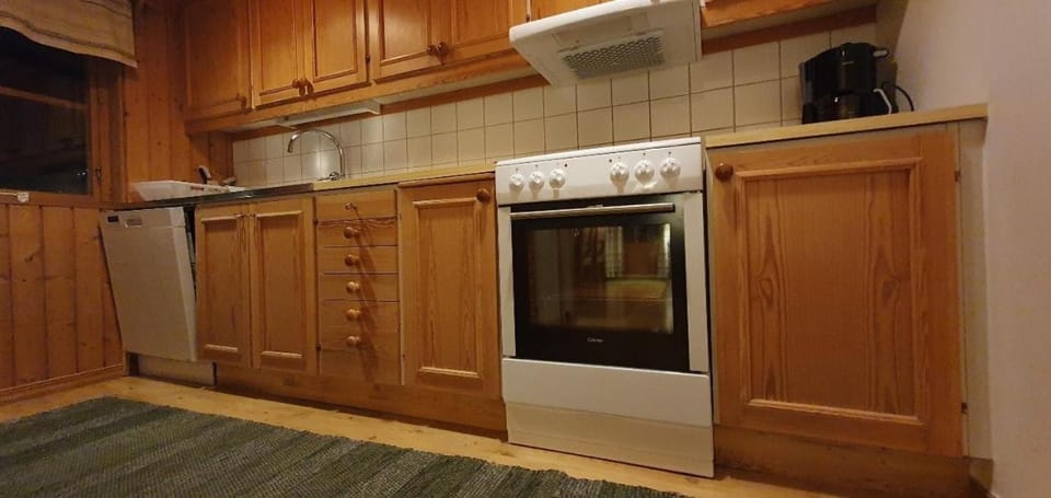 Sauna | Wi-Fi | Terrace | Wood stove | Cable TV House in Sweden