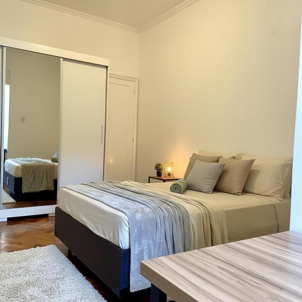 Apartamento Iluminado em Arpoador Ipanema Apartment in Rio de Janeiro
