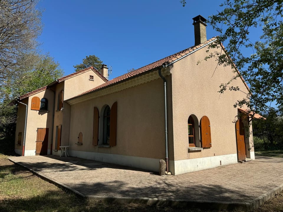 Maison avec accès privé au bord de Drôme House in Provence