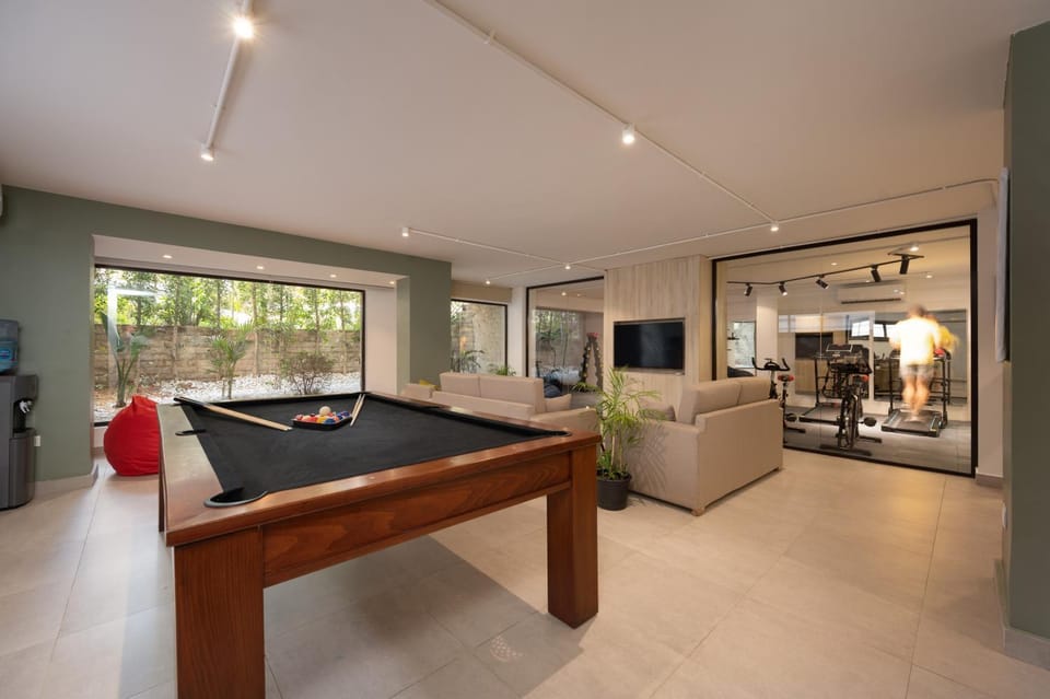Property building, Billiard