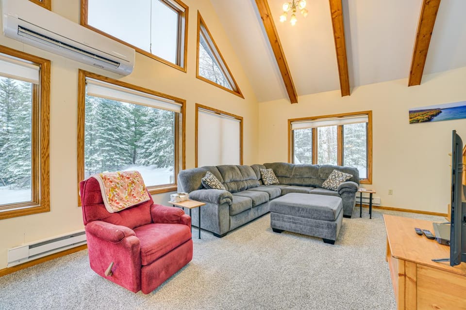 Remote & Peaceful Getaway w/ Games in Eckerman House in Michigan