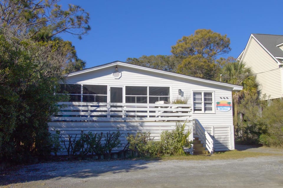 Property building, Patio, Day, Summer, Beach, Family, pet friendly