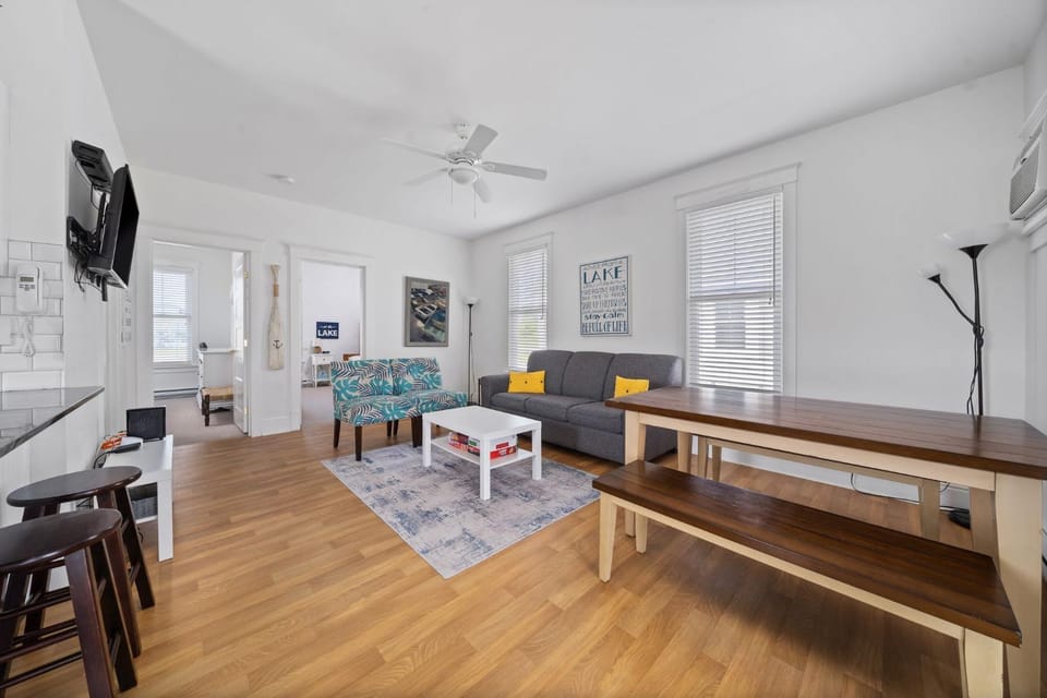 36 Meadow View House in New York