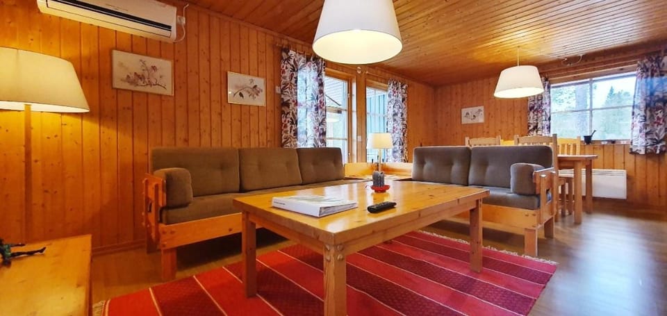 Sauna | Wi-Fi | Terrace | Wood stove | Cable TV House in Sweden