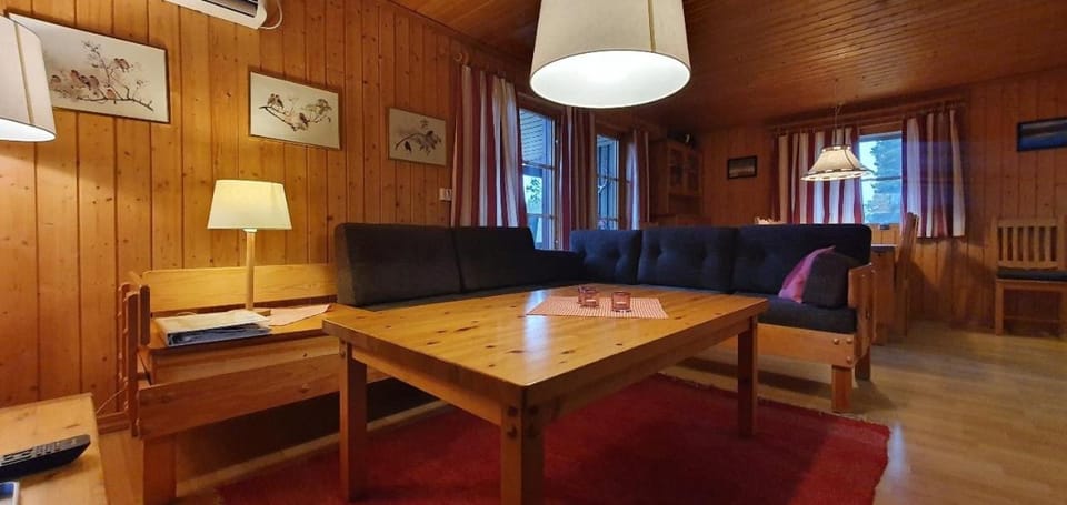 Sauna | Wi-Fi | Terrace | Wood stove | Cable TV House in Sweden