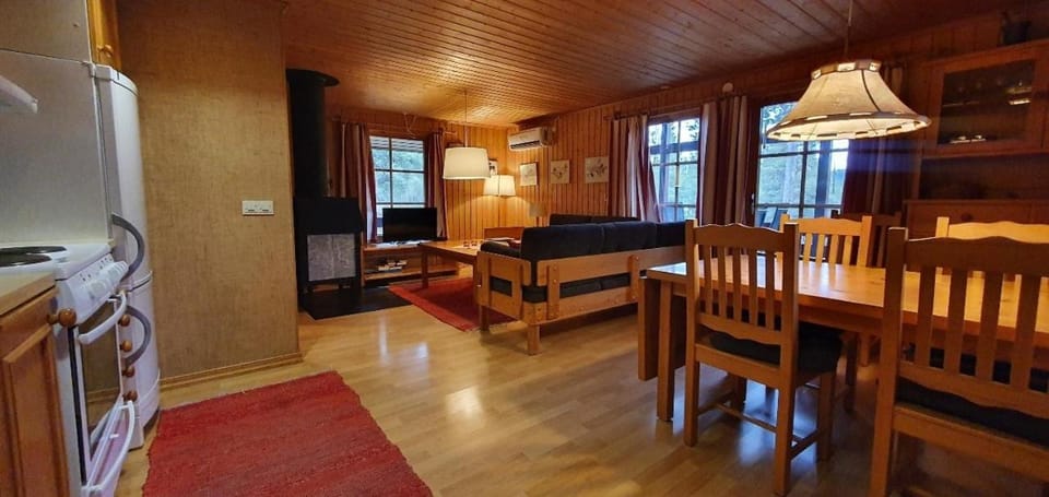 Sauna | Wi-Fi | Terrace | Wood stove | Cable TV House in Sweden