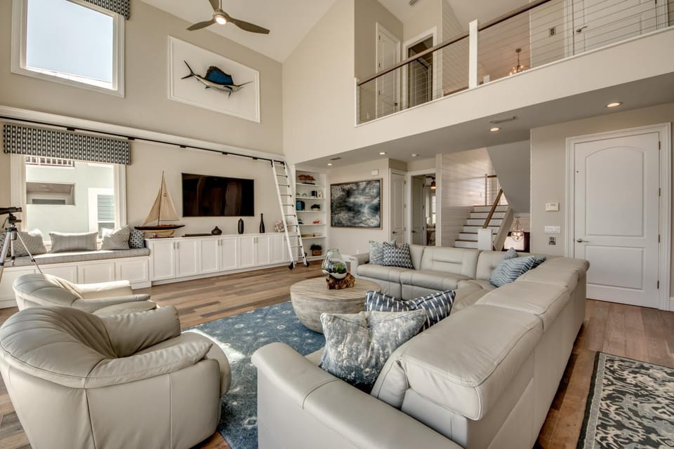 Prime location, Luxurious and Tranquil Retreat - Back Bay Beauty - Roelens House in Estero Island