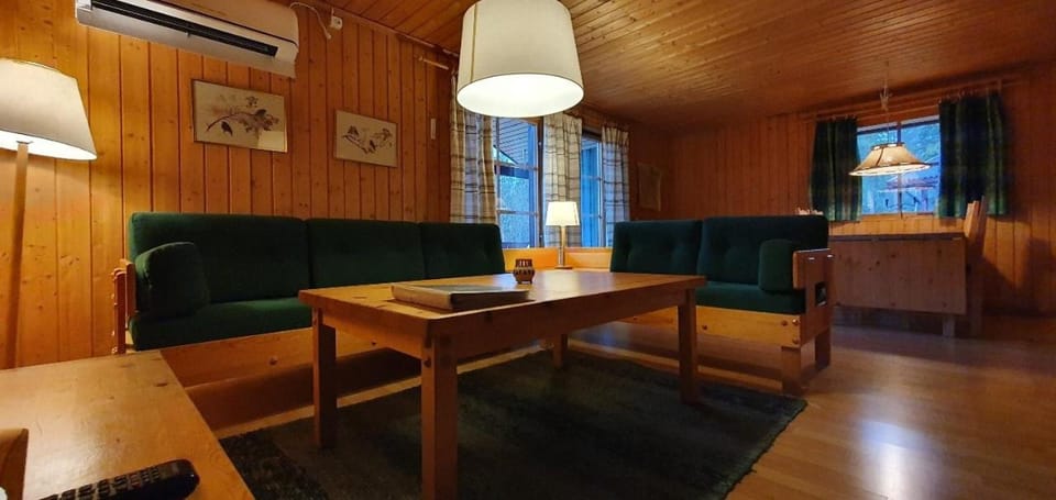 Sauna | Wi-Fi | Terrace | Wood stove | Cable TV House in Sweden