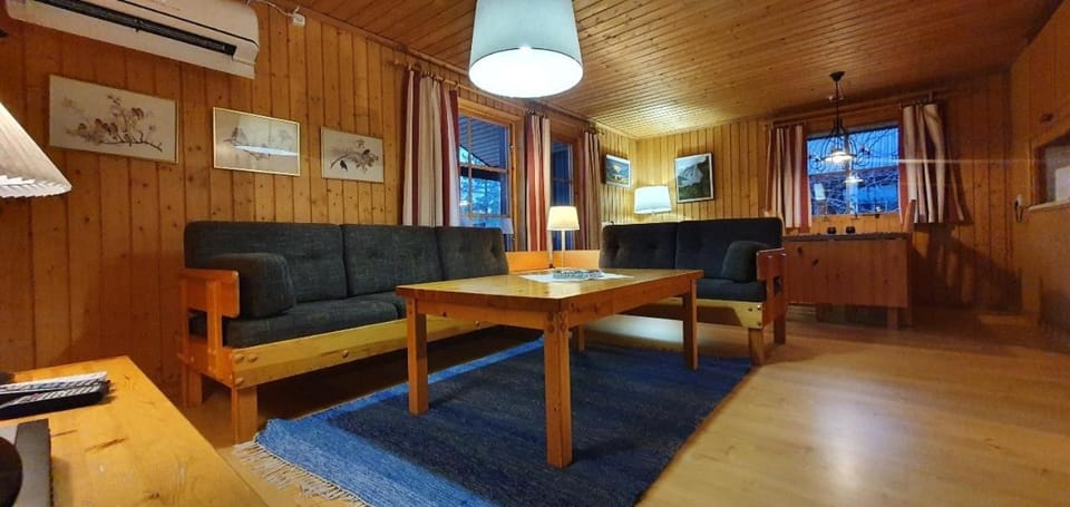 Sauna | Wi-Fi | Terrace | Wood stove | Cable TV House in Sweden