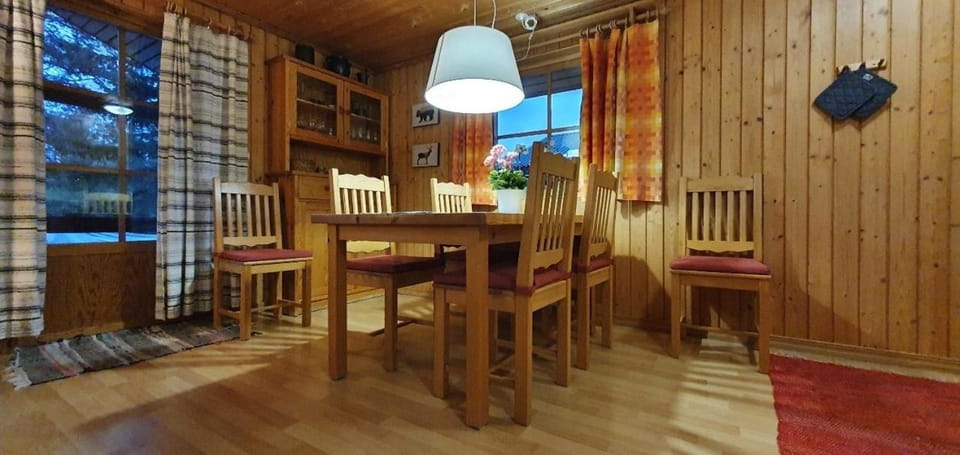 Sauna | Wi-Fi | Terrace | Wood stove | Cable TV House in Sweden
