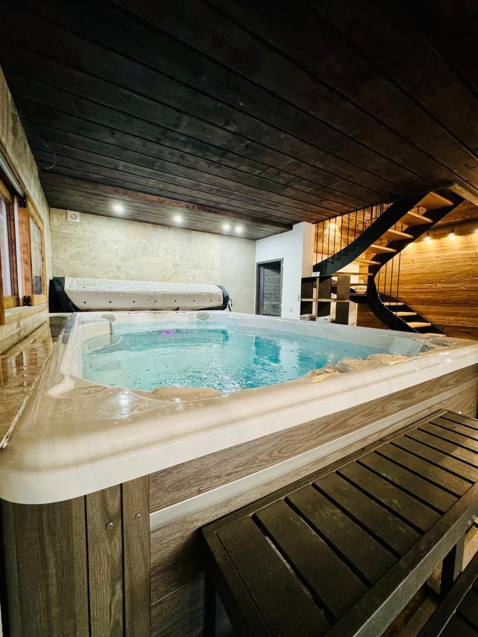 Hot Tub, Spa and wellness centre/facilities