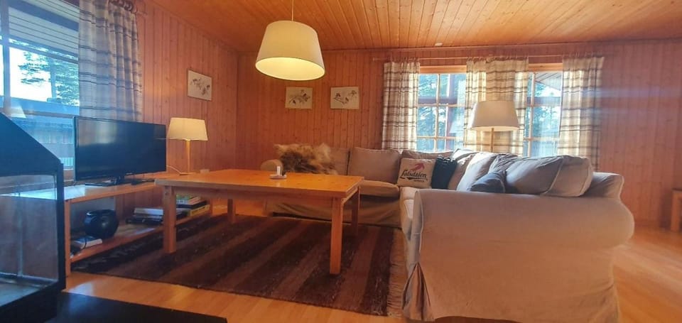 Sauna | Wi-Fi | Terrace | Wood stove | Cable TV House in Sweden