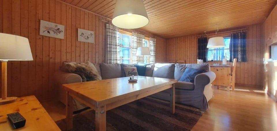 Sauna | Wi-Fi | Terrace | Wood stove | Cable TV House in Sweden